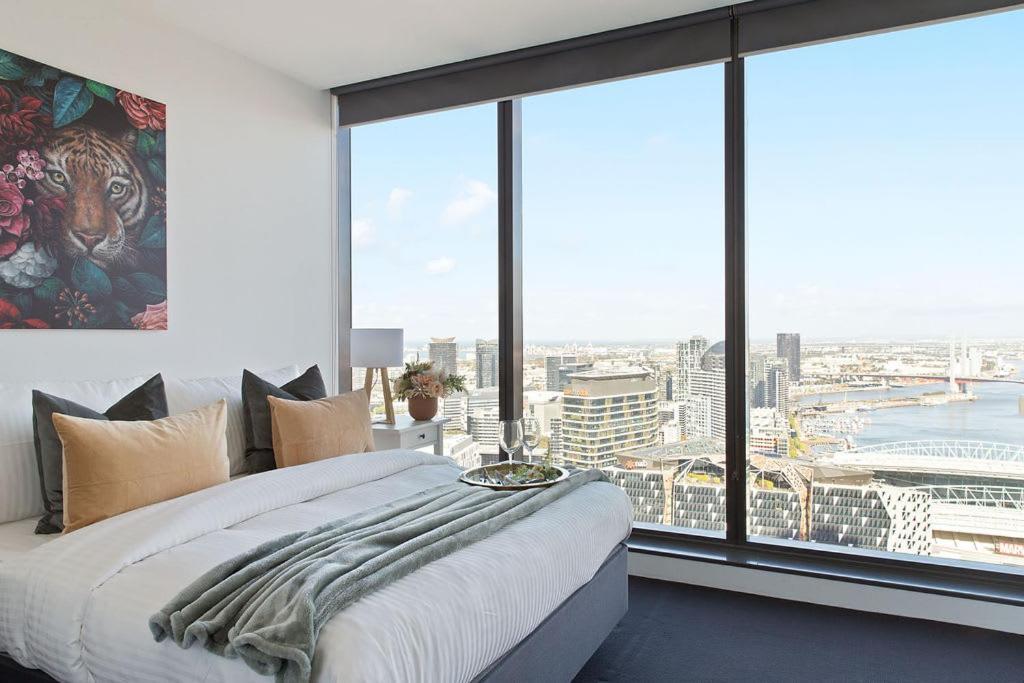 A Modern 2br With Harbour Views Free Parking *