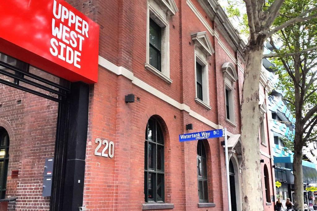 A Modern 2br With Harbour Views Free Parking Apartment Melbourne